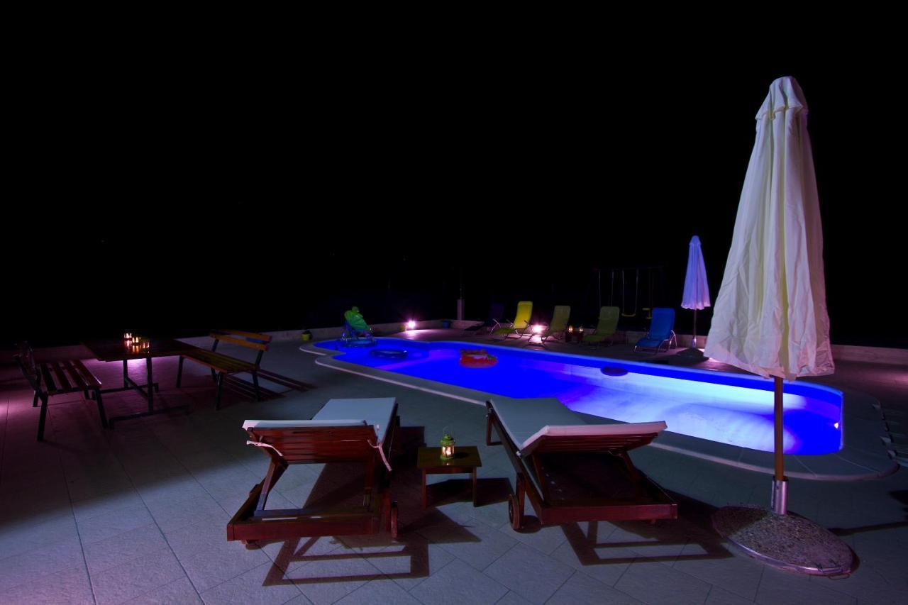 Holiday Residence Maja Katuni Extérieur photo