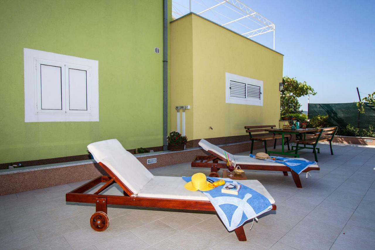 Holiday Residence Maja Katuni Extérieur photo